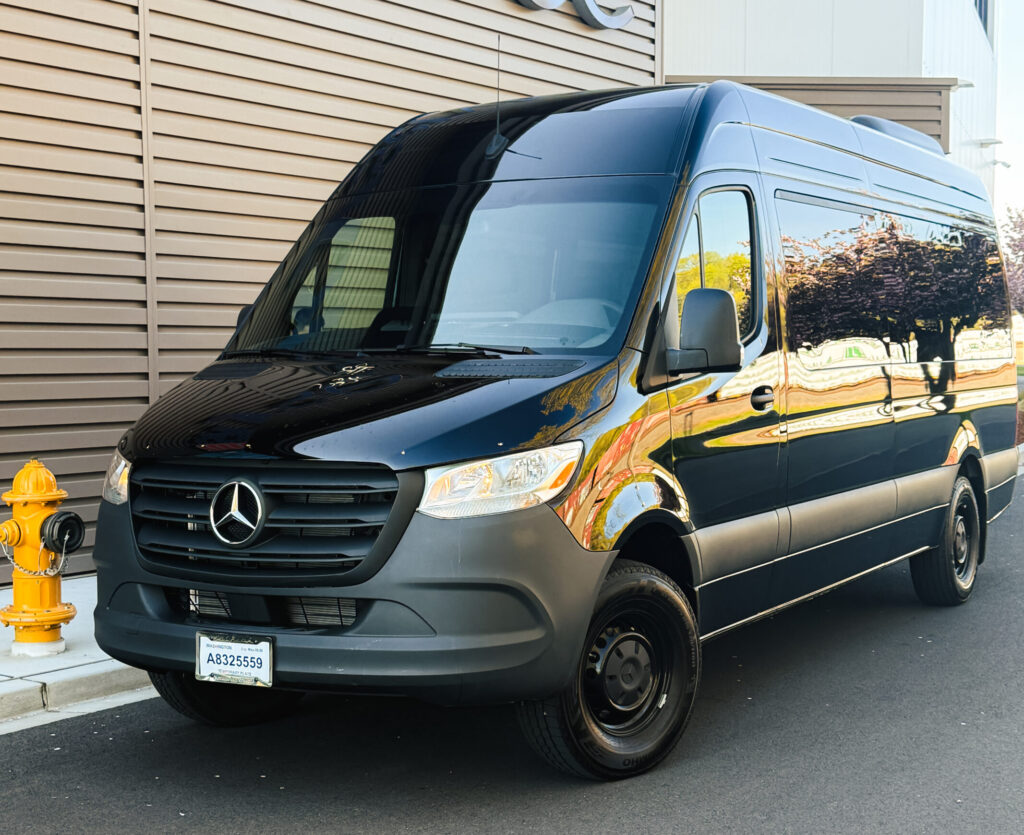 Black SUV Seattle,first class suv transportation,best luxury suv